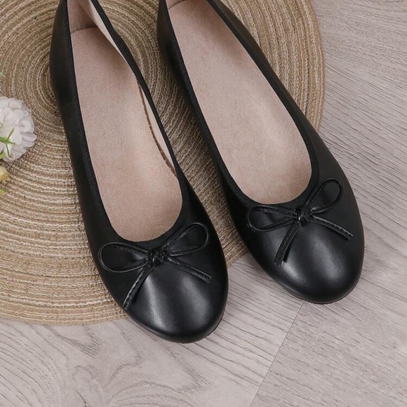 Classic Black Ballet Flats - Picture 2 of 3